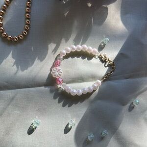 Bloomette Pearl Bracelet